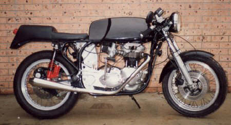 Triumph T140 Cafe Racer