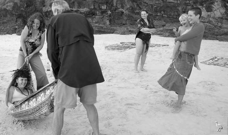 d_DSC_0863_whites_beach_bw.jpg