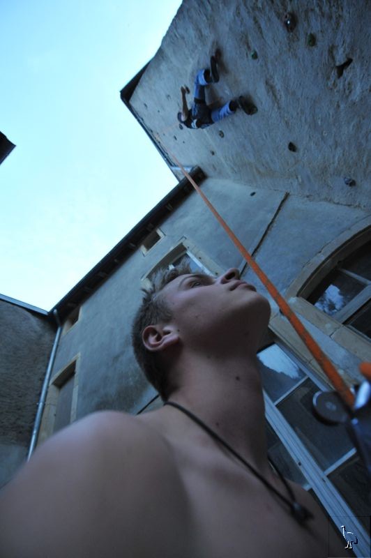 D7C_6066_Climbing.jpg