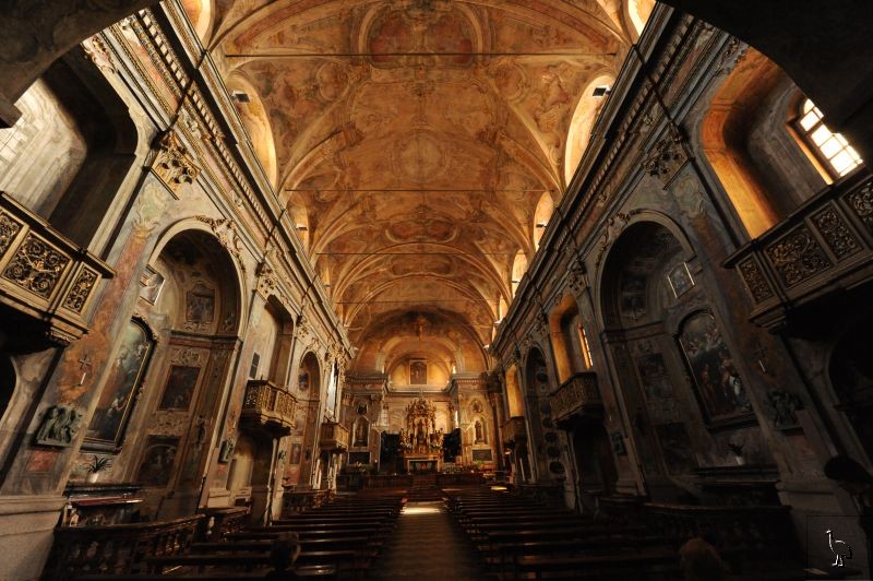D7C_3812_church.jpg