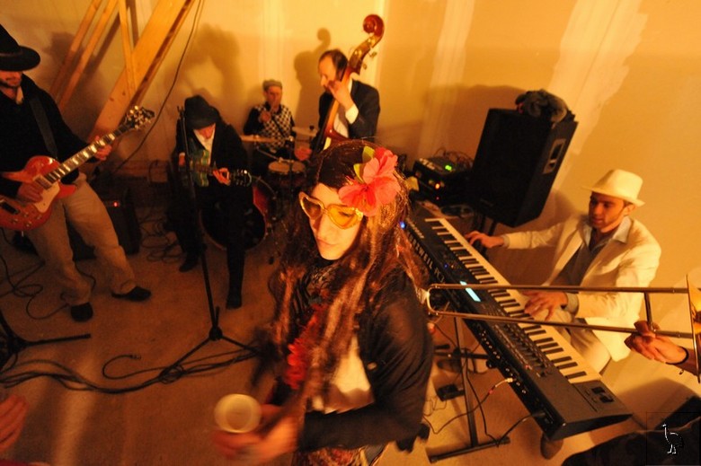 D7C_9080_Gorze_Party.jpg