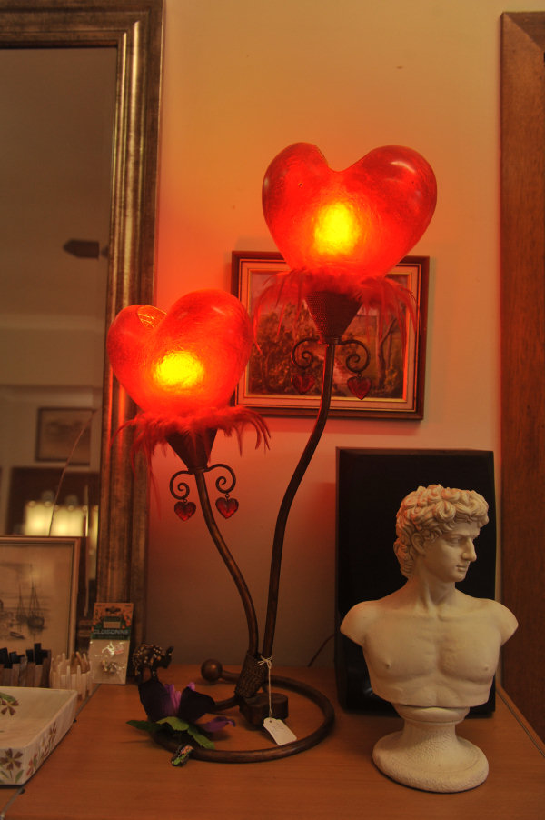 D7C_2880_heartlamp.jpg