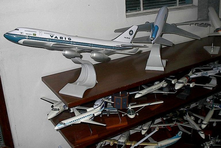 Commerial_Aviation_Scale_Models_display.jpg