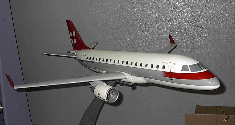 EMBRAER170_97cm.jpg