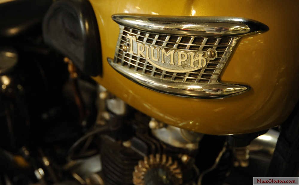 Triumph_1958_Thunderbird_D7C_2773.JPG