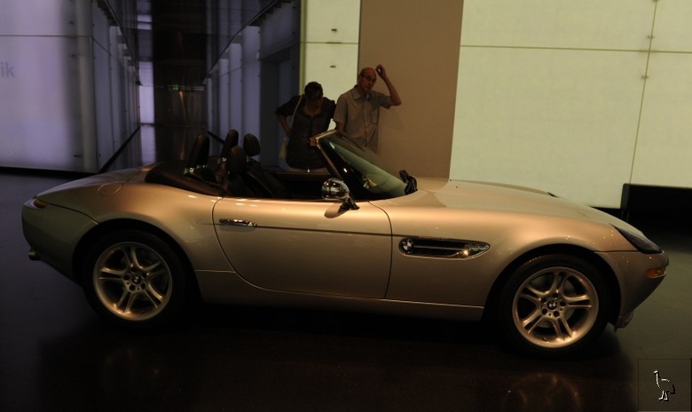 BMW_1999_Z8_3.jpg BMW_1999_Z8_3.jpg