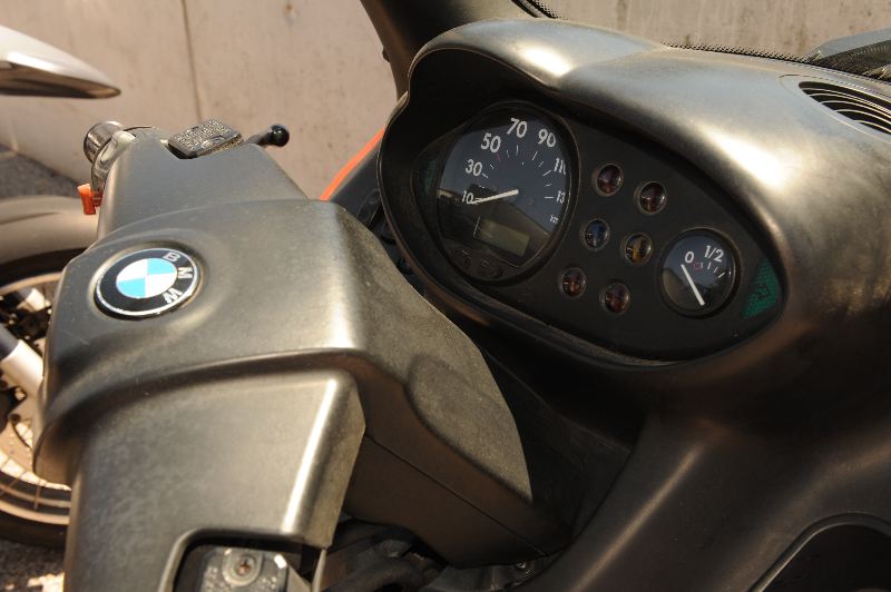 BMW_C1_instruments.jpg BMW_C1_instruments.jpg