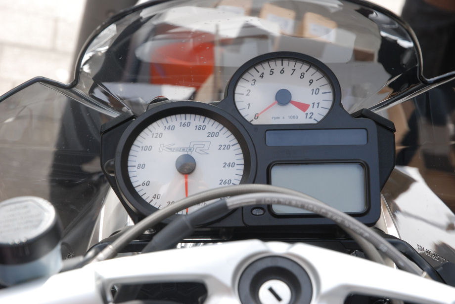 BMW_K1200R_Instruments.jpg