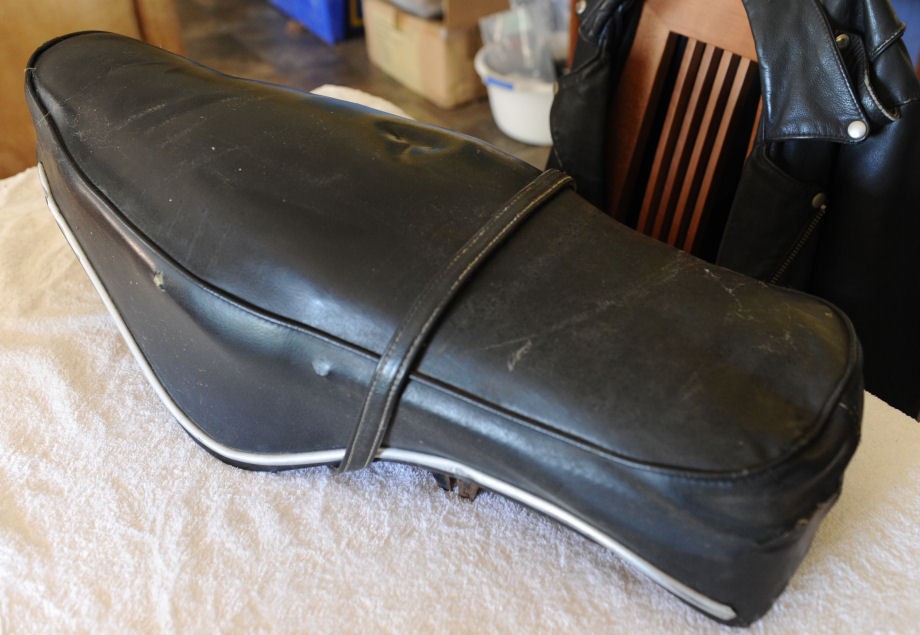 BMW_R60-2_Seat_Dual_Narrow_DSC_4212.jpg BMW_R60-2_Seat_Dual_Narrow_DSC_4212.jpg