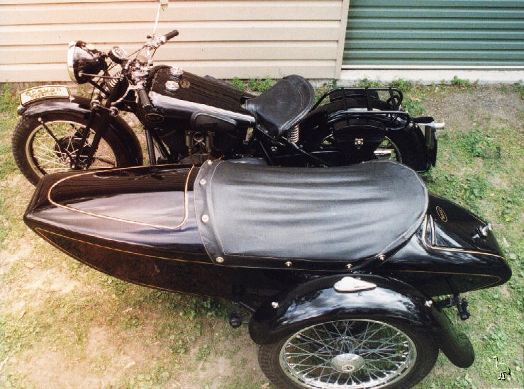 brough_superior_11-80_dusting_4.jpg