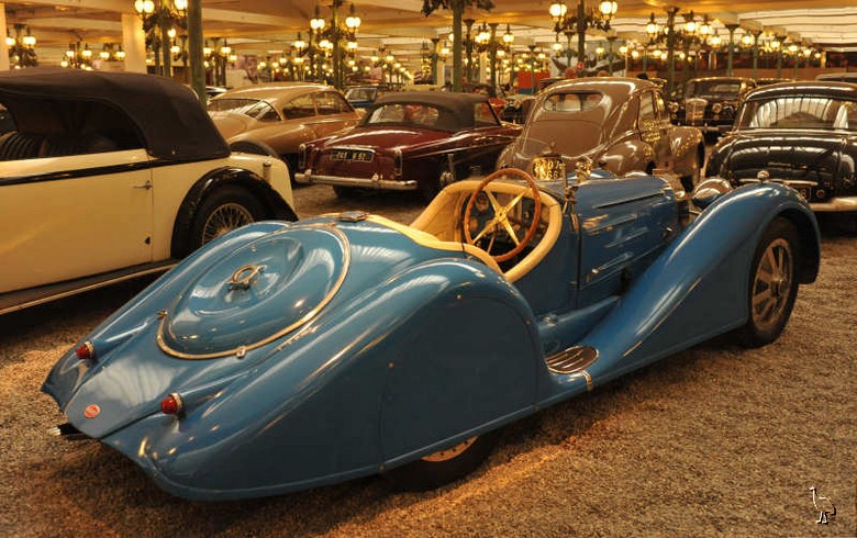 Bugatti_1927_Type_35B.jpg