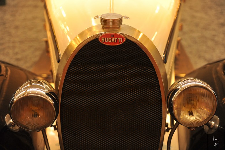 Bugatti_1927_Type_43.jpg