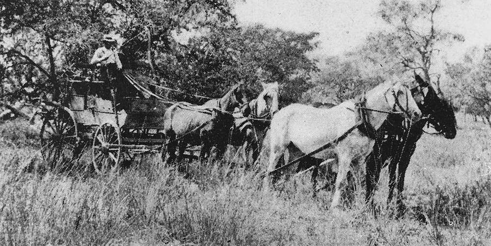 Burketown-1920-Mail-Coach.jpg