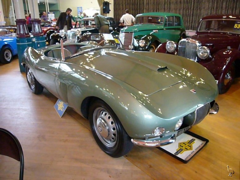 Arnolt_Bristol_Deluxe_1955_1.jpg