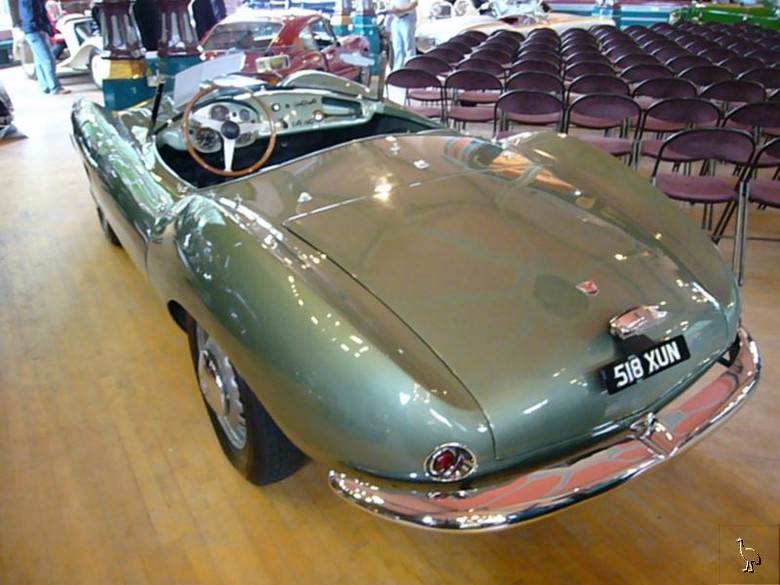 Arnolt_Bristol_Deluxe_1955_4.jpg