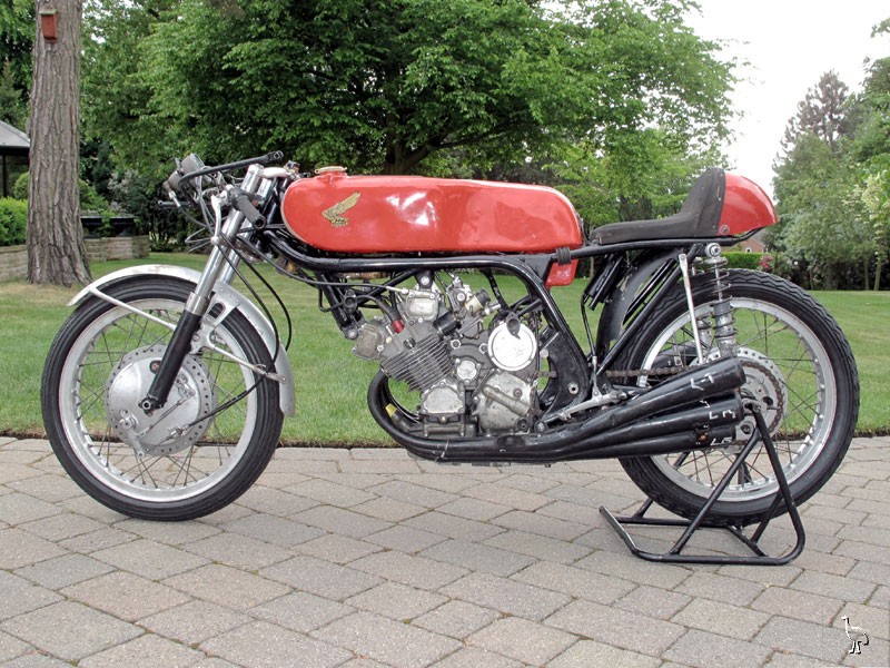 Honda_1967_RC174_HnH.jpg