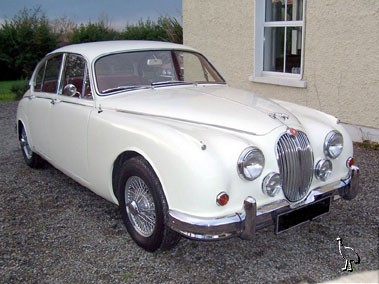 Jaguar_1967_MkII_1.jpg