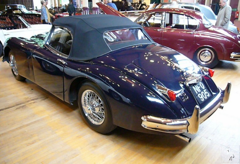 Jaguar_XK150_Blue_2.jpg