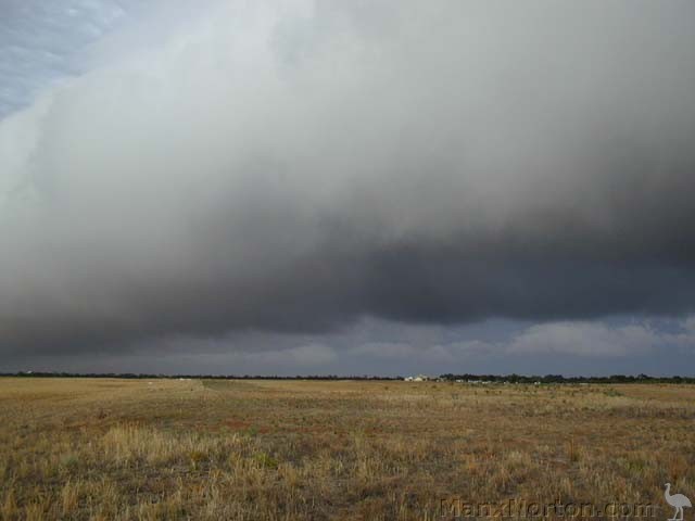 Roll-Cloud-over-Waikerie-050128.jpg