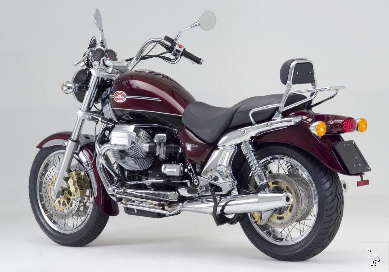 Moto_Guzzi_2008_California_Classic_02.jpg