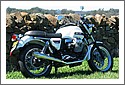 Moto_Guzzi_2008_V7_Classic_stonewall.jpg