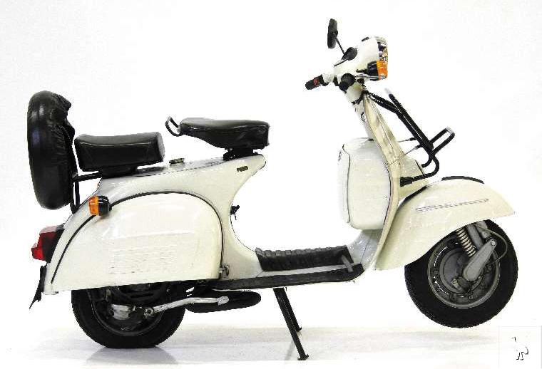 Bajaj_Chetak_150_Vespa_1.jpg