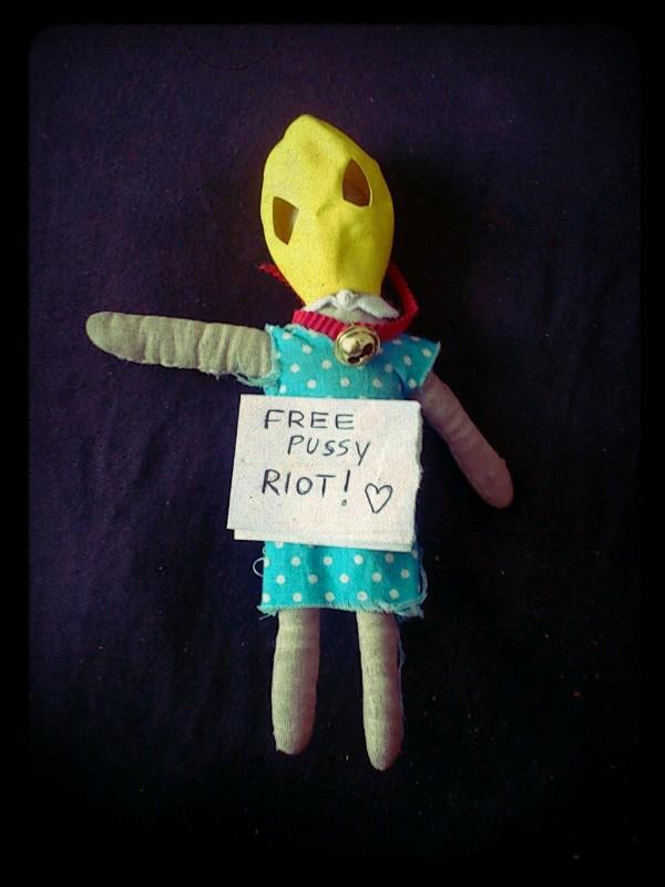 Pussy_Riot_doll.jpg