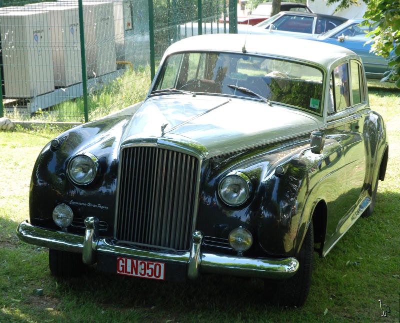 Bentley_S1_Chambrey_2007.jpg