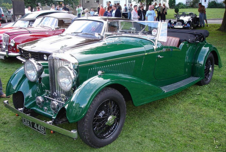 Bentley_at_Elwick_Village_Show_2007.jpg Bentley_at_Elwick_Village_Show_2007.jpg