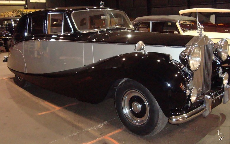 Rolls-Royce_1954_Silver_Wraith_Hooper_2.jpg