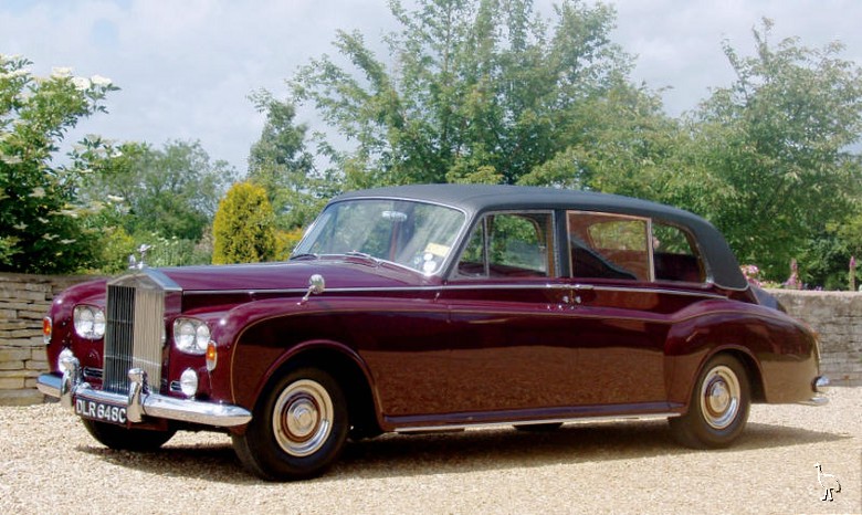 Rolls-Royce_1965_Phantom_V.jpg Rolls-Royce_1965_Phantom_V.jpg