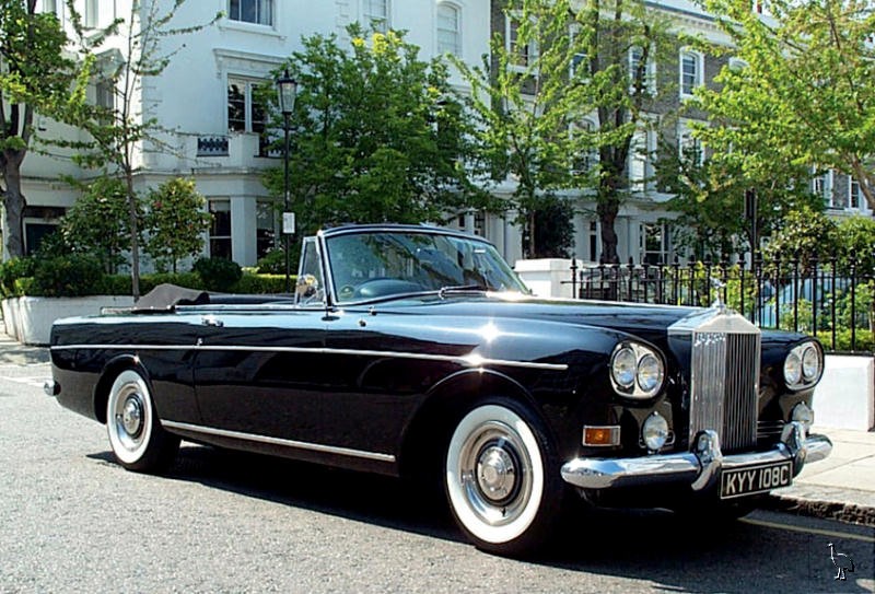 Rolls-Royce_1965_Silver_Cloud_III_Drophead.jpg
