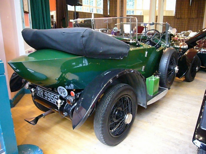Rolls-Royce_Phantom_RR9956_1.jpg