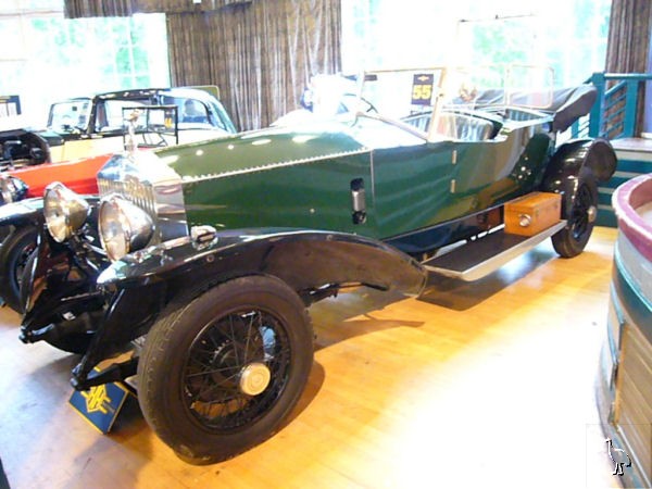 Rolls-Royce_Phantom_RR9956_2.jpg