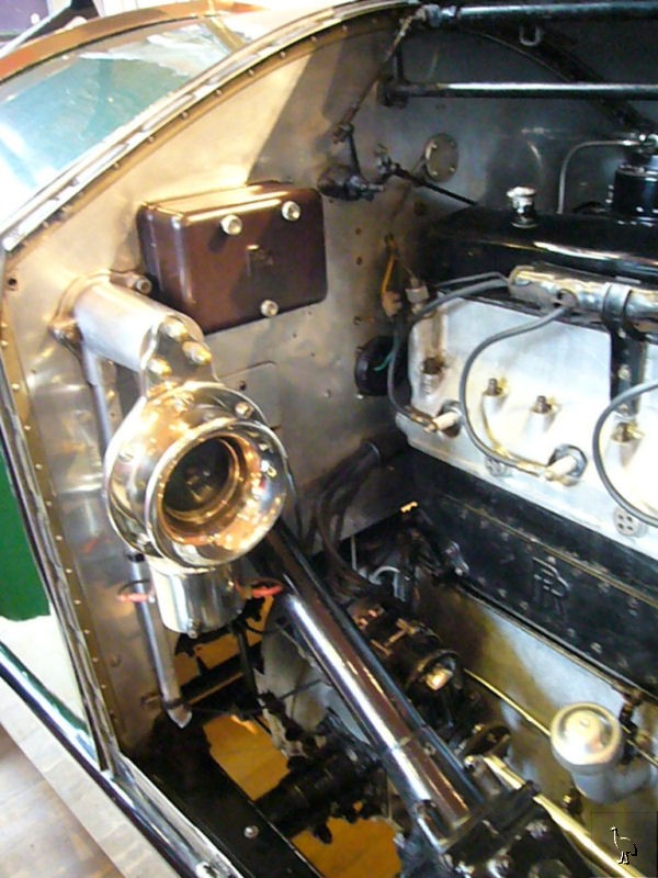 Rolls-Royce_Phantom_RR9956_4.jpg