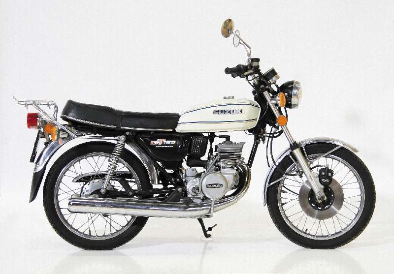 Suzuki_1976_GT125_1.jpg