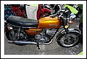 Suzuki_1974c_GT250_Treffen_Museum_BMT.jpg