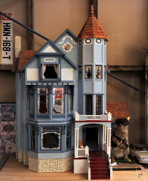 D7C_6780_dollhouse.jpg