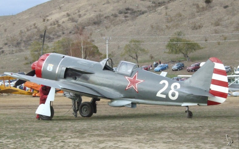 Lavochkin_LA-9_lhs.jpg