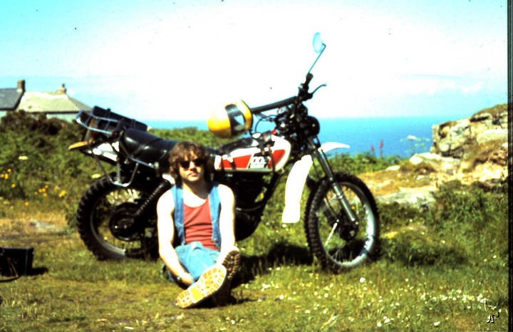 XT500_1977c_Luc_Cornwall.jpg