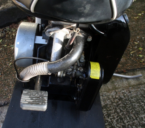 Cushman_1964_Highlander_8.jpg