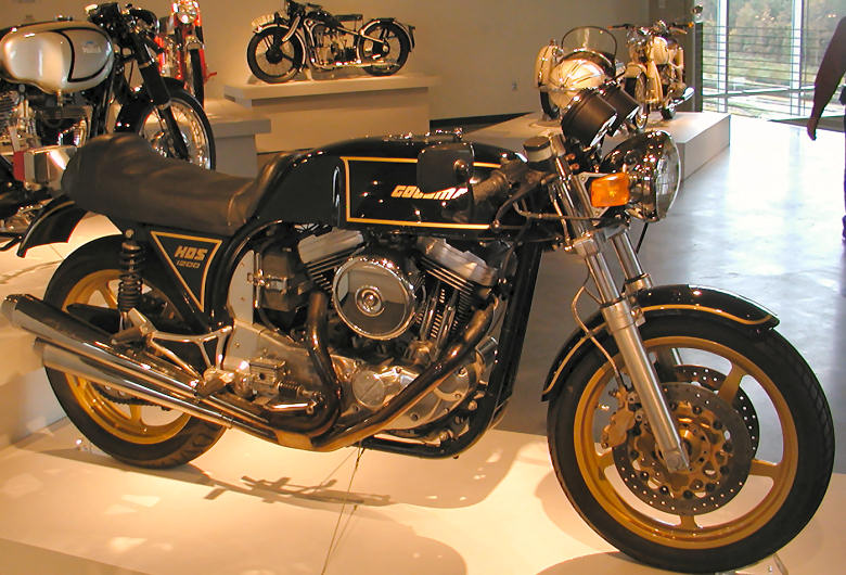 Goodman_1994_HDS1200_02_wiki.jpg