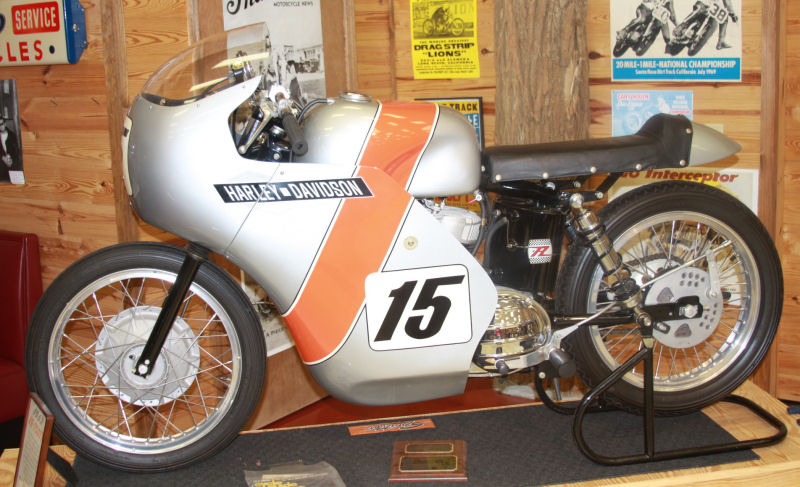 Harley_Davidson_1963_KR_Racer.jpg