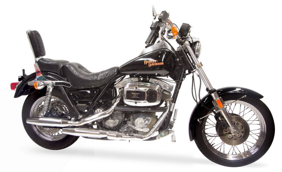 Harley_Davidson_1982_FXR_Super_Glide.jpg
