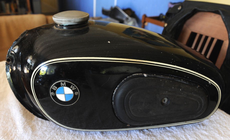 BMW_R60-2_Tank_DSC_4210.jpg