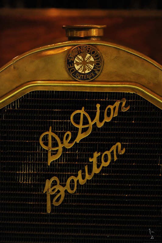 De_Dion-Bouton_1906.jpg