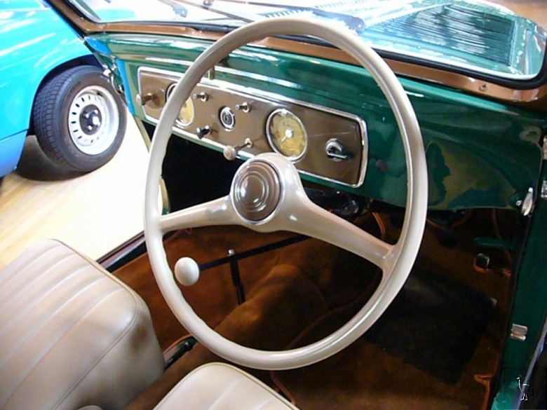 Fiat_500_green_5.jpg