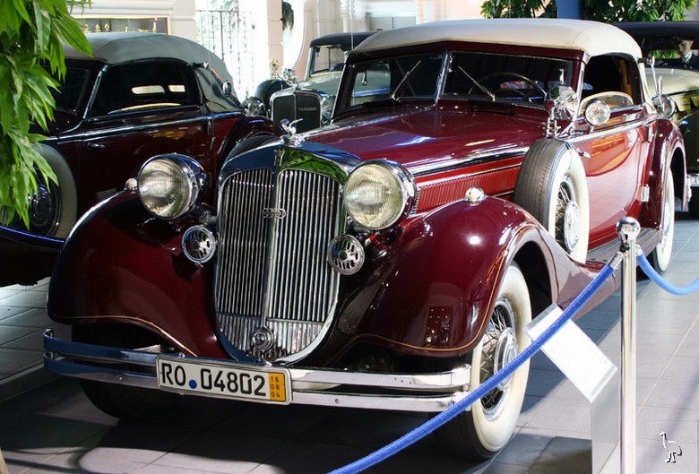 Horch_1938_853-sport-cabriolet_wiki.jpg