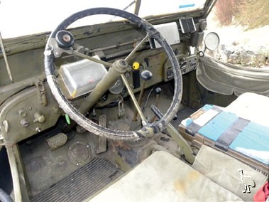 Willys_Jeep_1942_2.jpg