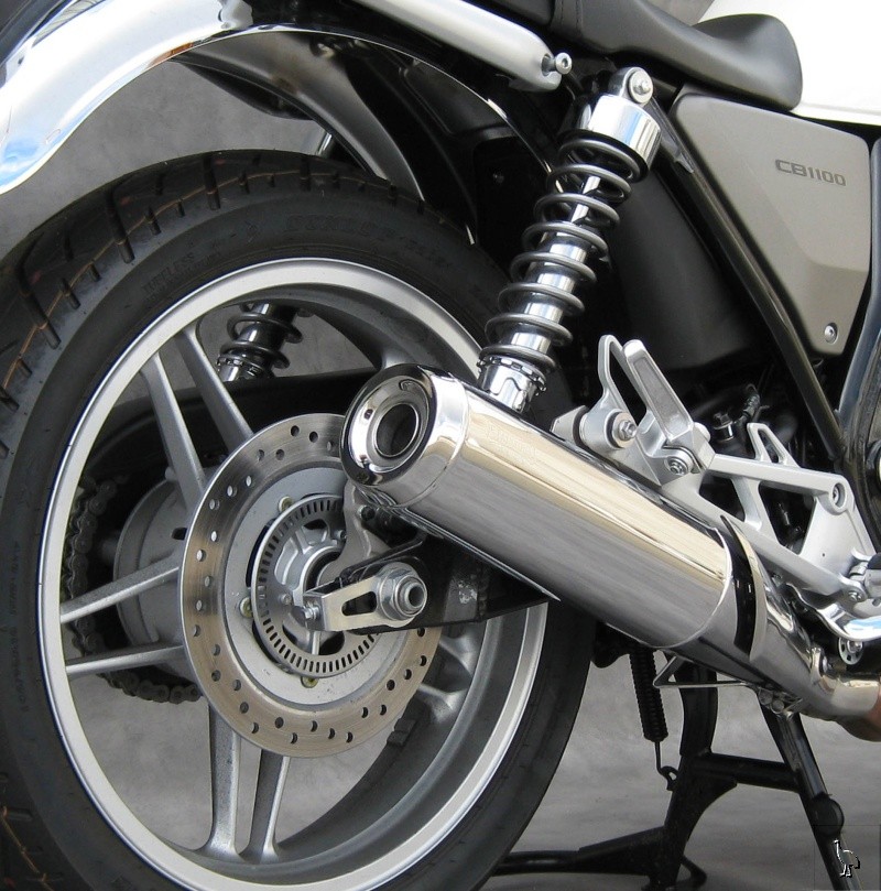 Honda_CB1100F_Close_Up.jpg